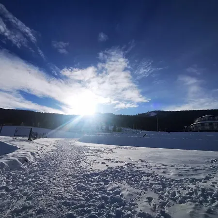 Czarna Gora Tignes 4 דירה *