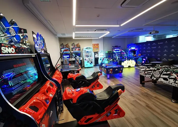 Czarna Gora Tignes 4 *