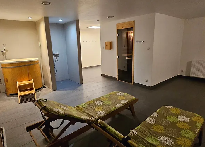 Czarna Gora Tignes 4 * 시에나